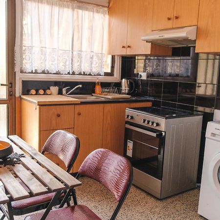 Serenityone - Centrally Located One Bedroom Apt Ajía Nápa Eksteriør bilde