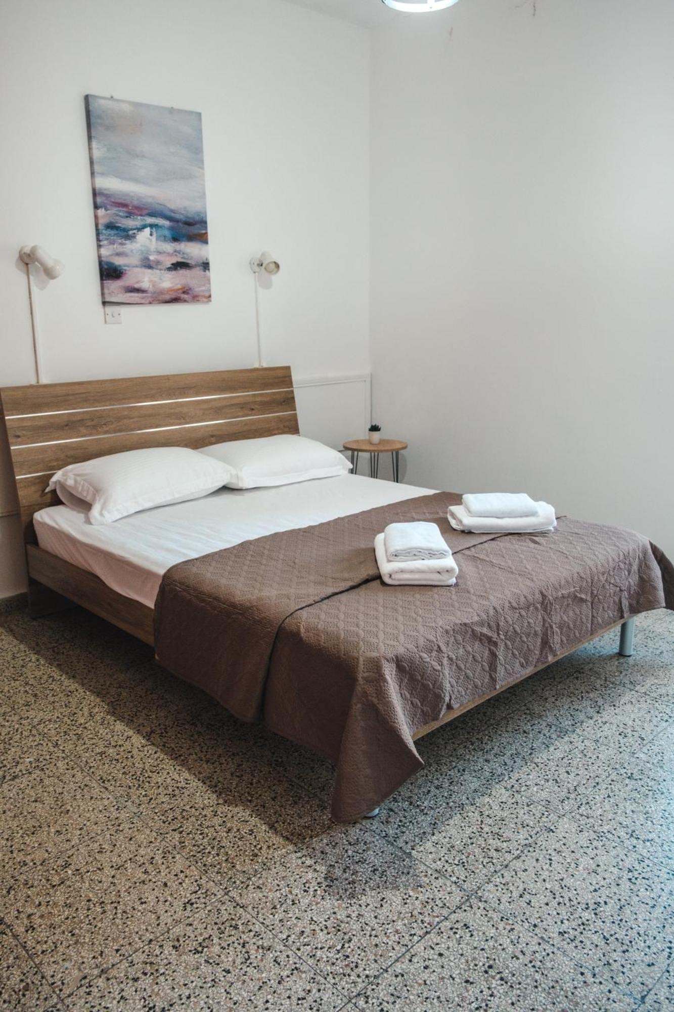 Serenityone - Centrally Located One Bedroom Apt Ajía Nápa Eksteriør bilde