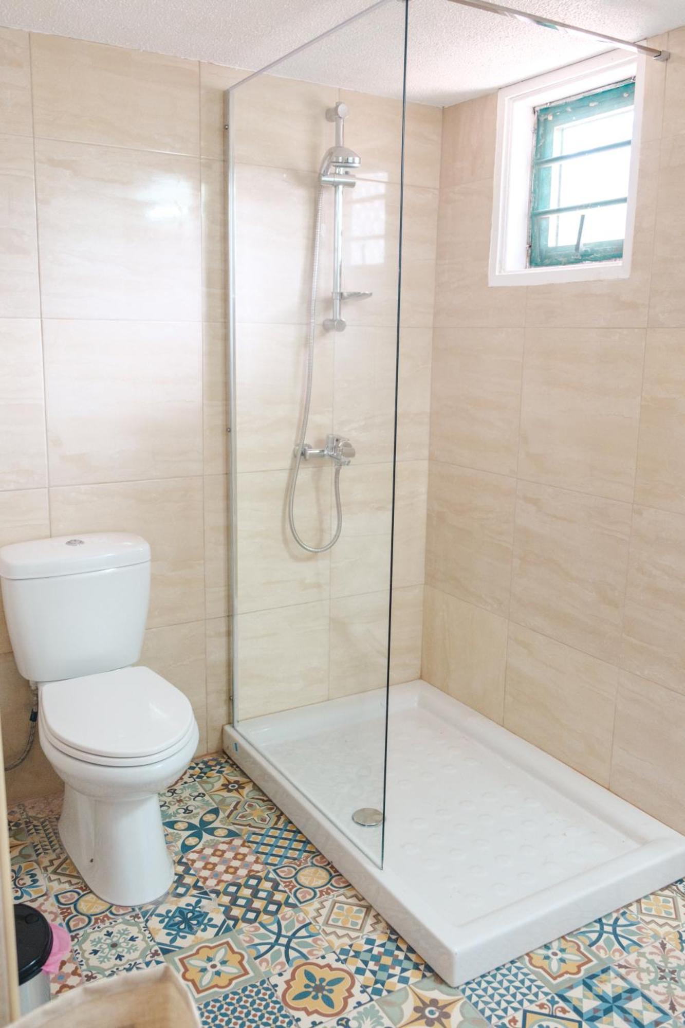 Serenityone - Centrally Located One Bedroom Apt Ajía Nápa Eksteriør bilde
