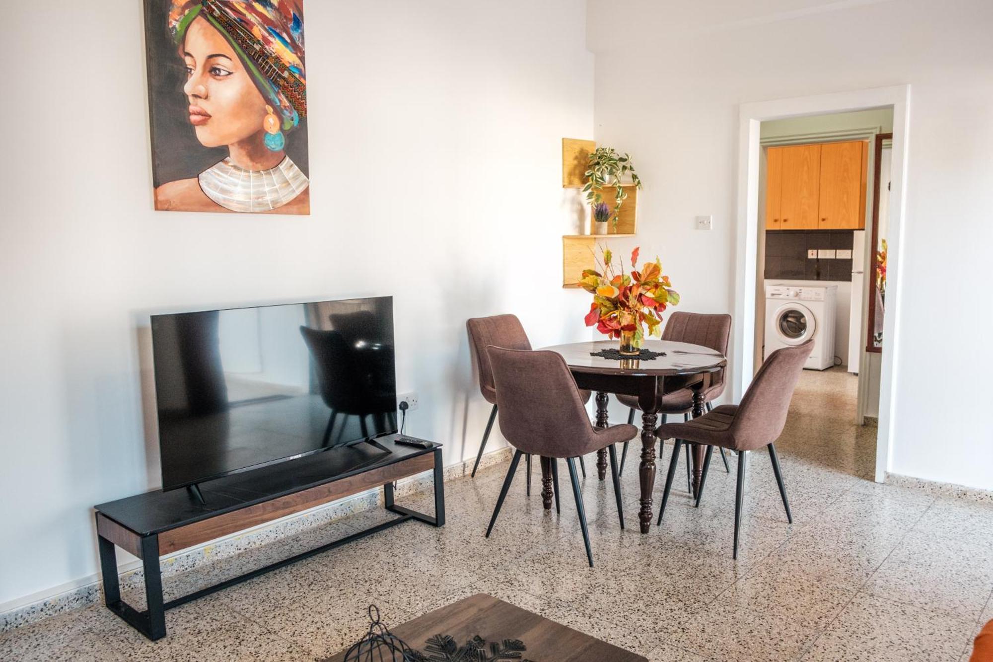 Serenityone - Centrally Located One Bedroom Apt Ajía Nápa Eksteriør bilde